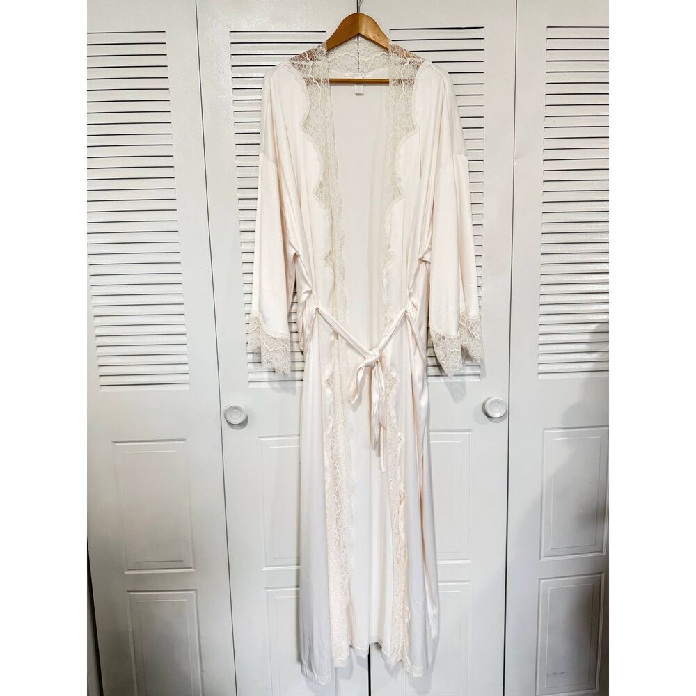 Victoria's Secret XL XXL Ivory Long Satin Lace Trim Bridal Robe Kimono